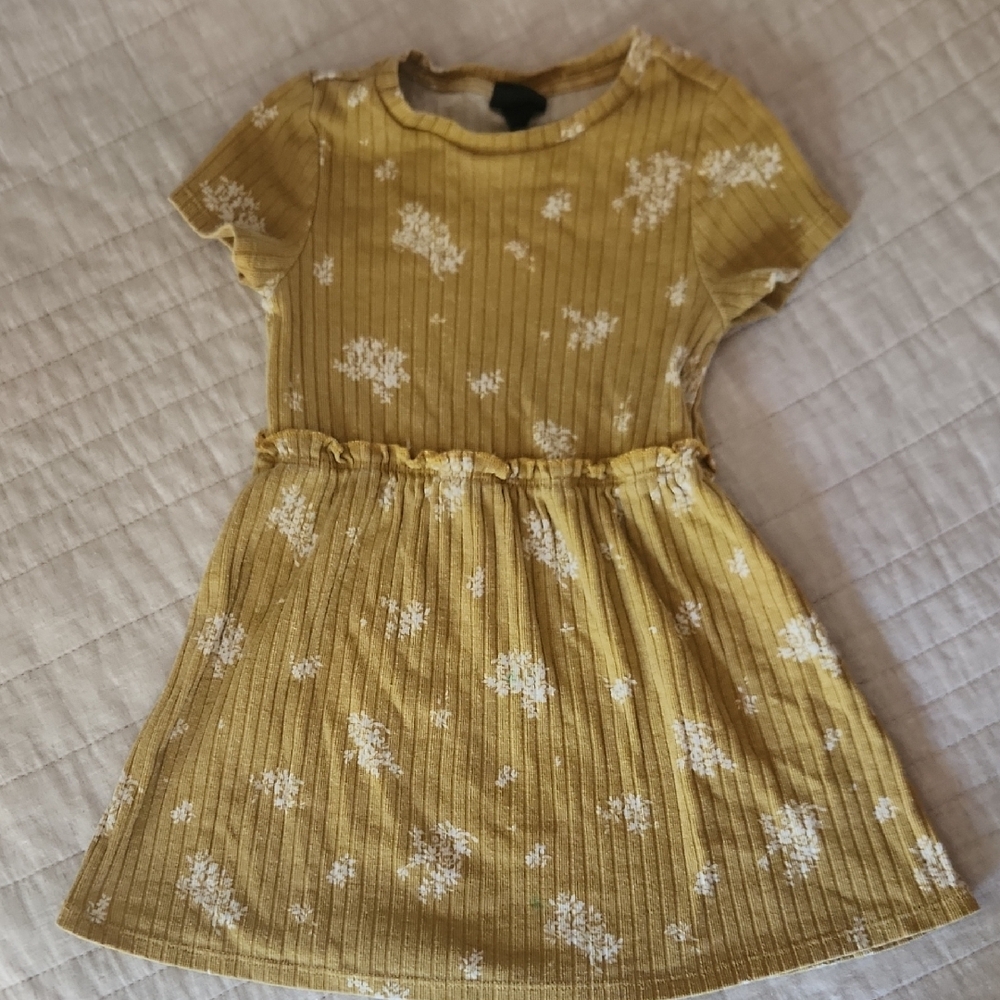 Yellow A-Line Casual Dress with Crew Neck and Short Sleeves